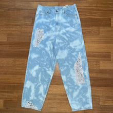 Carica l&#39;immagine nel visualizzatore di Gallery, Bandana jeans tie dye